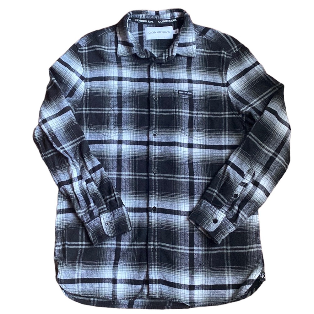 •Calvin Klein Jeans Plaid Flannel Shirt•